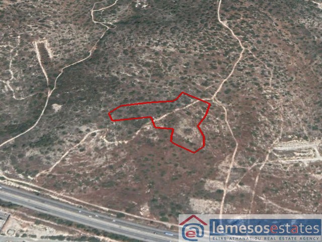 Land for sale in Pareklissia