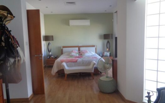 Spacious villa 5 bedroom excellent quality