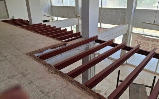 Ground floor offices 310m2 prime location under full renovation