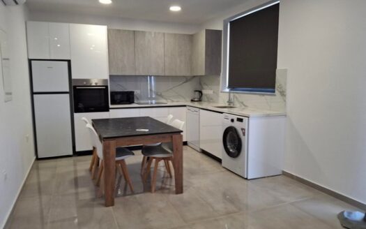 Modern 2 bedroom furnished in Germasogeia Village