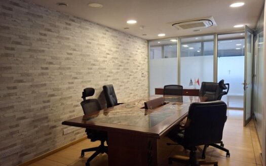 Office 250sqm with office furniture