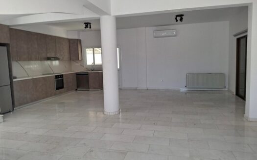 3 Bedroom spacious house with electrical appliances