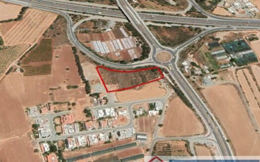 Commercial and residential plot in Kato Polemidia