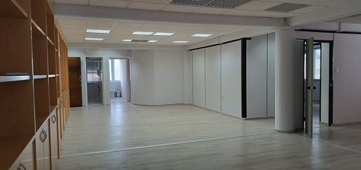 190m2 office in prime location – busy commercial road