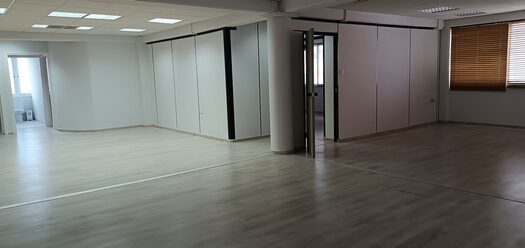 190m2 office in prime location – busy commercial road
