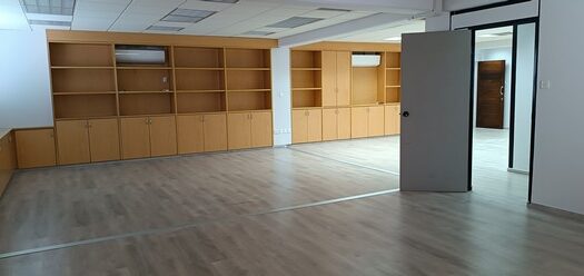 190m2 office in prime location – busy commercial road