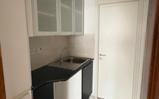 Office 110m2 Agia Zoni  in the heart of Limassol
