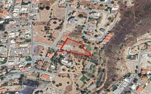 Land in Agia Fyla