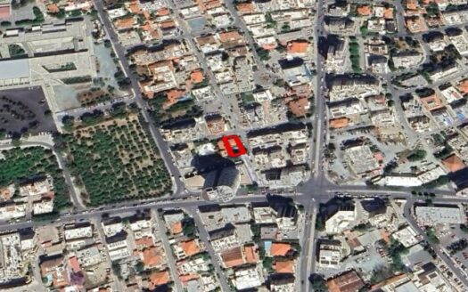 Half plot in Agios Nektarios