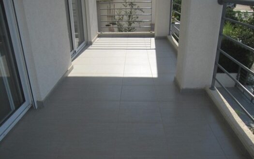 3 bedroom with electrical appliances