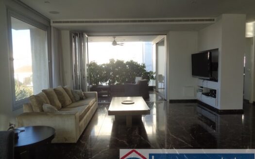 Stunnin 3 Bedroom Whole Floor Spacious apartment 250m2