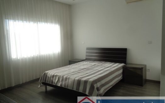 Stunnin 3 Bedroom Whole Floor Spacious apartment 250m2