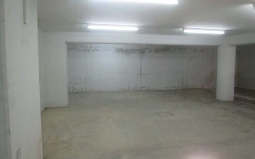 Underground warehouse 165m2 in Kapsalos