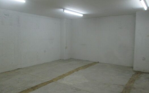 Underground warehouse 165m2 in Kapsalos