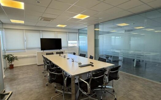 Hi tech office 460m2  great location with easy access