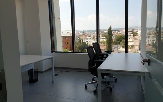 Modern high tech office 340m2 in a very impressive commercial building