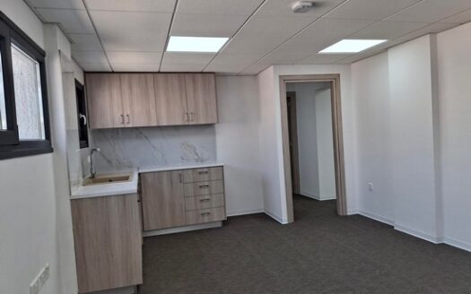 Ground floor offices 310m2 prime location under full renovation