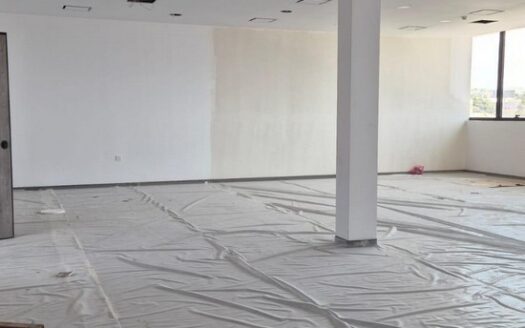 Brand new offices 250m2 prime location