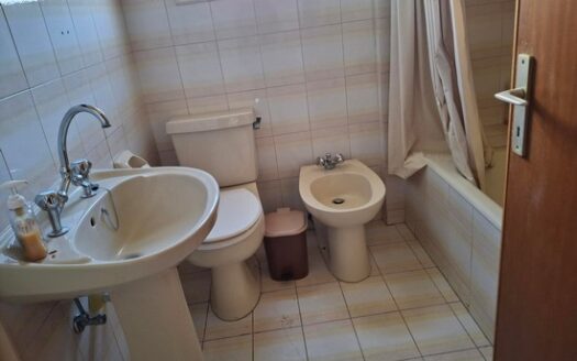 3 bedroom spacious apartment close the sea