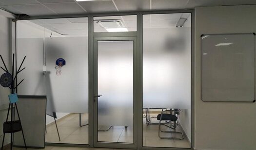 320m2 office area near the New Port
