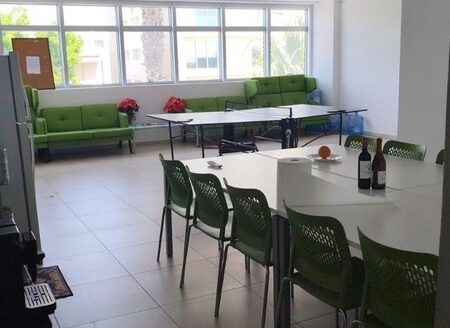320m2 office area near the New Port