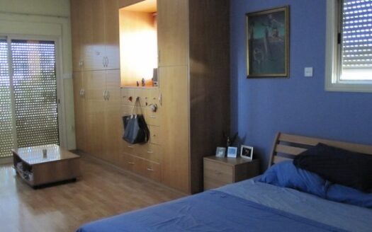 5 Bedroom spacious villa with pool on a big plot