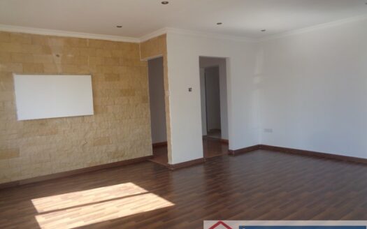 House for office with structure cabling 135m2