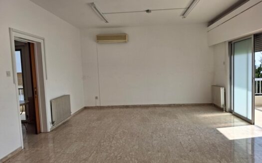 220m2 plus verandas upper floor office on Spyrou Kyrprianou