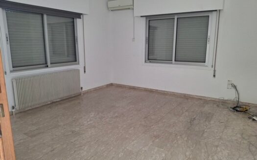 220m2 plus verandas upper floor office on Spyrou Kyrprianou
