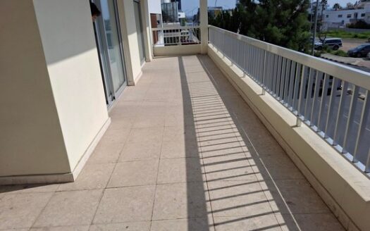 220m2 plus verandas upper floor office on Spyrou Kyrprianou