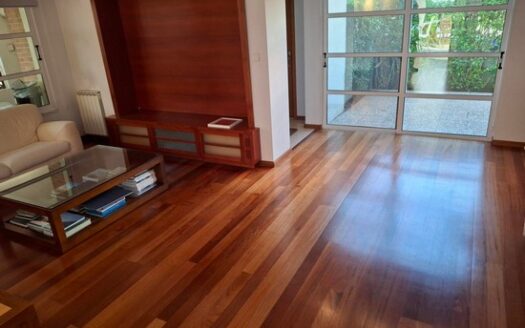 3 Bedroom easily made into 4 bedroom excellent layout close the sea near Dasoudi