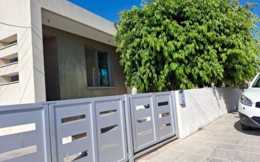 Bungalow 4 Bedroom House in Ekali with electrical appliances & photovoltaics