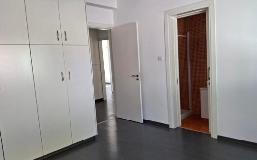 Bungalow 4 Bedroom House in Ekali with electrical appliances & photovoltaics