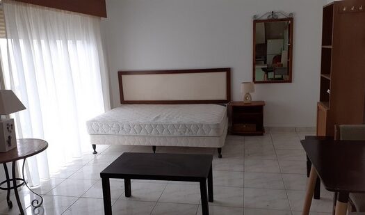 Studio Apartment near the Sea
