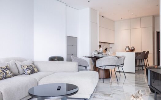 2 bedroom high rise apartment in gated complex with five star facilities