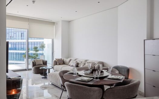 2 bedroom in highrise building on the beachfront with 5 star facilities