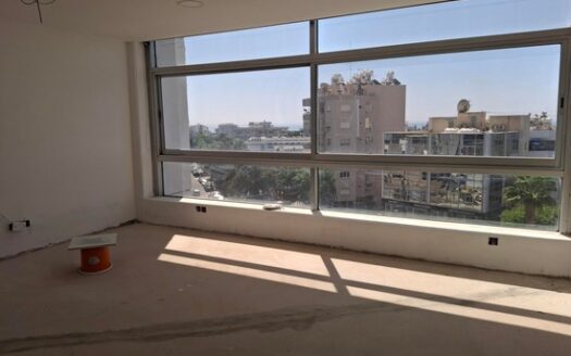 Fully renovated office Agia Zoni 110m2 minutes walk to all amenities
