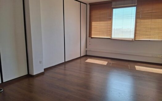 Office 165m2 in Agia Zoni
