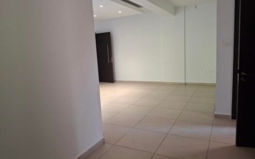 2 Bedroom spacious apartment in Zakaki furnished or unfurnished