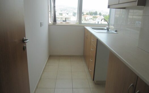 Commercial office building 4 office floors and showroom 1420m2