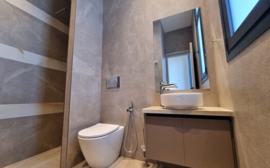 On the beach side Luxury 2 bedroms plus separate staff room stunning sea views