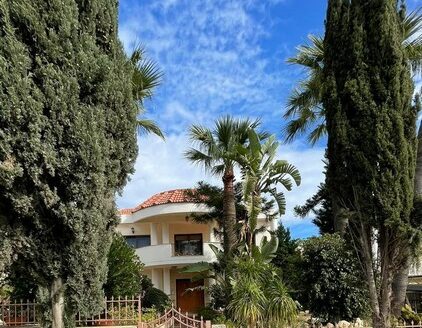 Detached house in Agios Tychonas sea area minutes walk to the sea