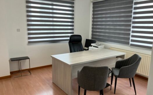 Office 87m2 furnished office central area