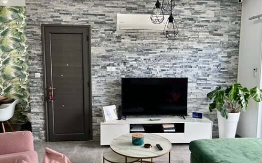 3 bedroom upper floorwith thermal insulation and photovoltaics