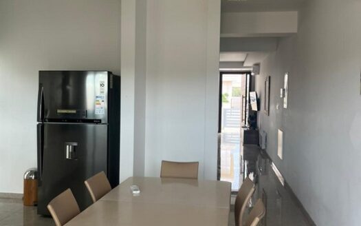 Semi detached house modern furnished 3 bedroom Kato Polemdia