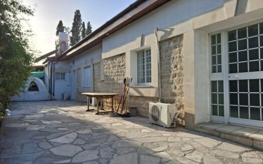 3 Bedroom detached house in Agia Phyla (2+1) Semi Furnished with big garden