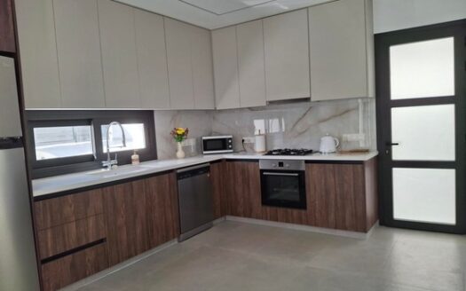 Modern 3 Bedroom semi detached house with nice garden furnished