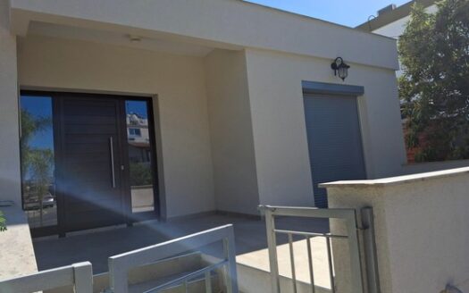 2 Bedroom house furnished house in Monovolikos