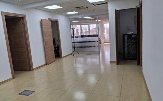 Modern Offices 339m2 with Raised Floors whole floor