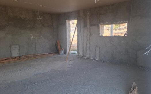 Agricultural plot in Parekklisia